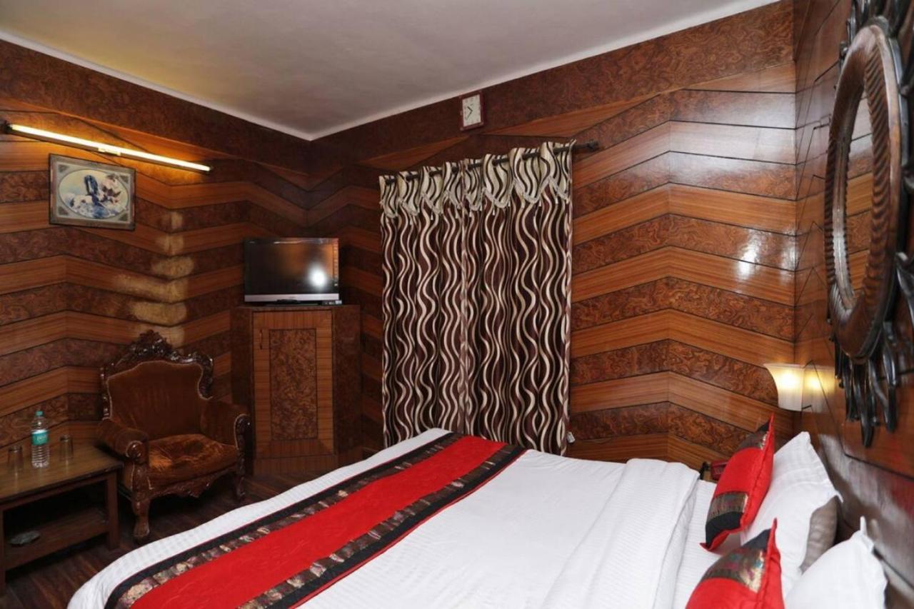 Goroomgo Ankur Lake View Mall Road Nainital - Prime Location With Luxury Room Eksteriør bilde