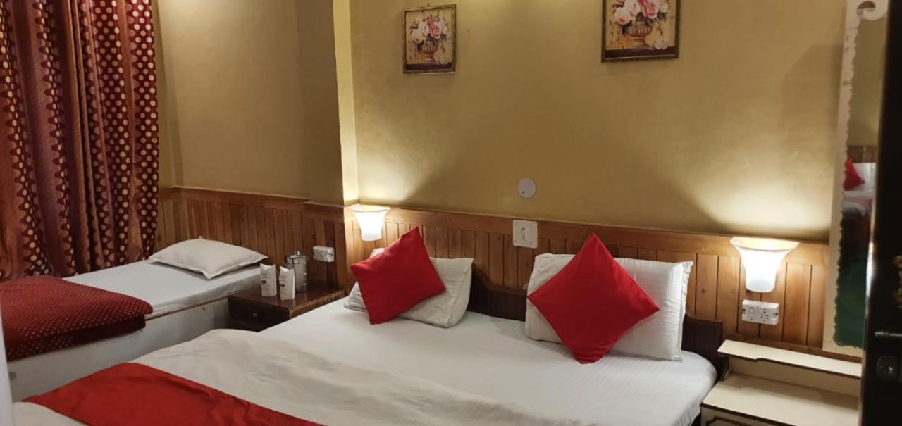 Goroomgo Ankur Lake View Mall Road Nainital - Prime Location With Luxury Room Eksteriør bilde