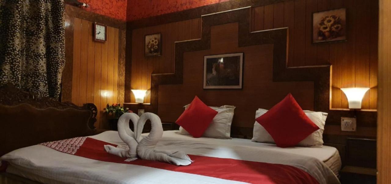 Goroomgo Ankur Lake View Mall Road Nainital - Prime Location With Luxury Room Eksteriør bilde