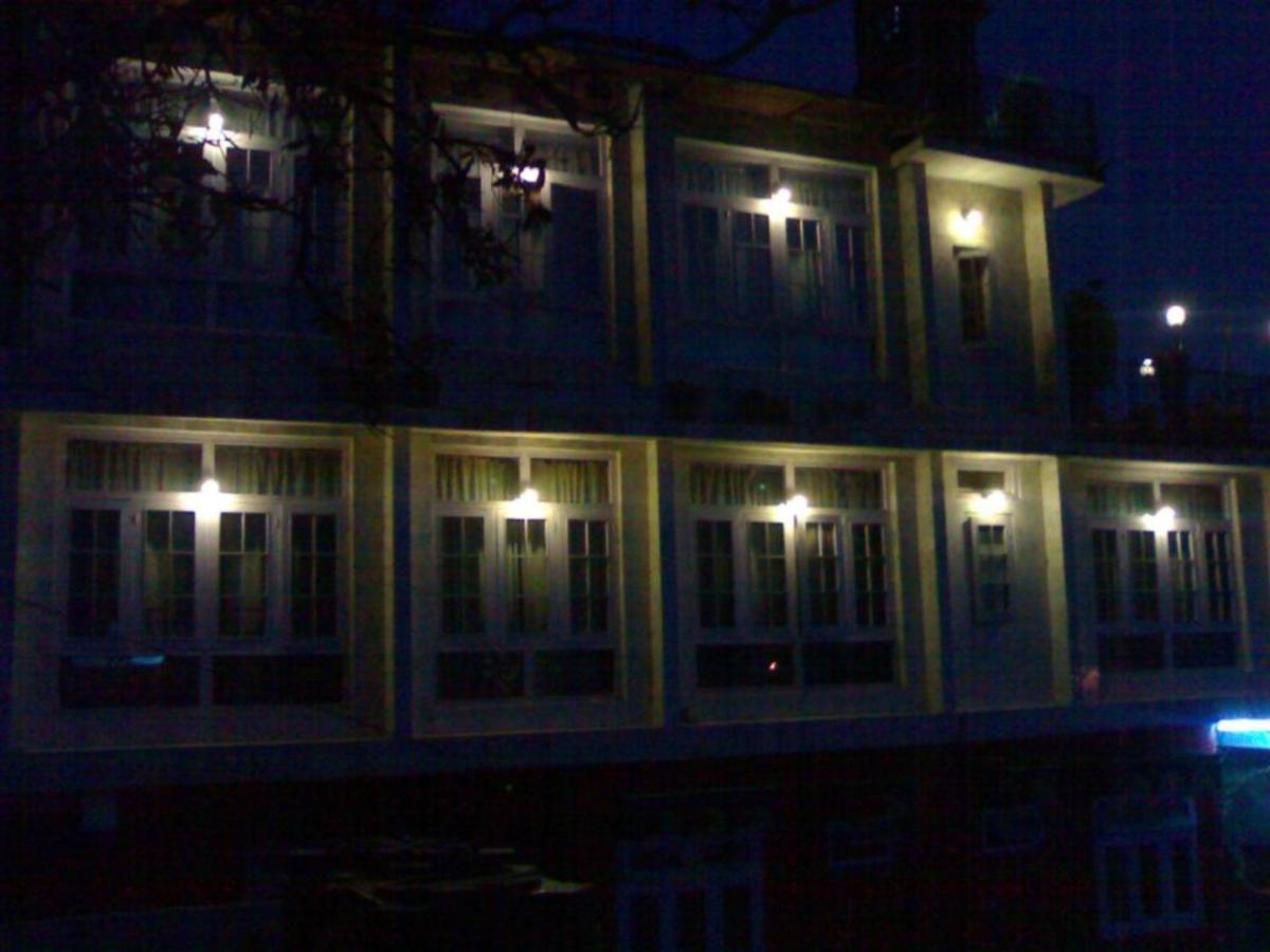 Goroomgo Ankur Lake View Mall Road Nainital - Prime Location With Luxury Room Eksteriør bilde