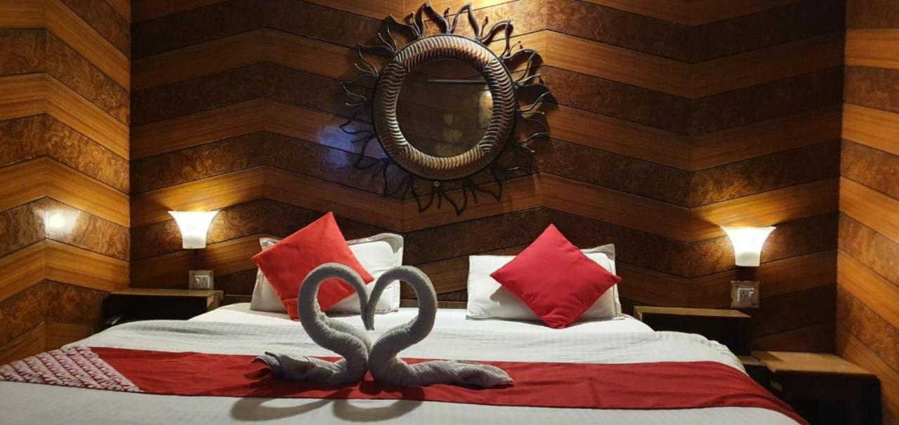 Goroomgo Ankur Lake View Mall Road Nainital - Prime Location With Luxury Room Eksteriør bilde
