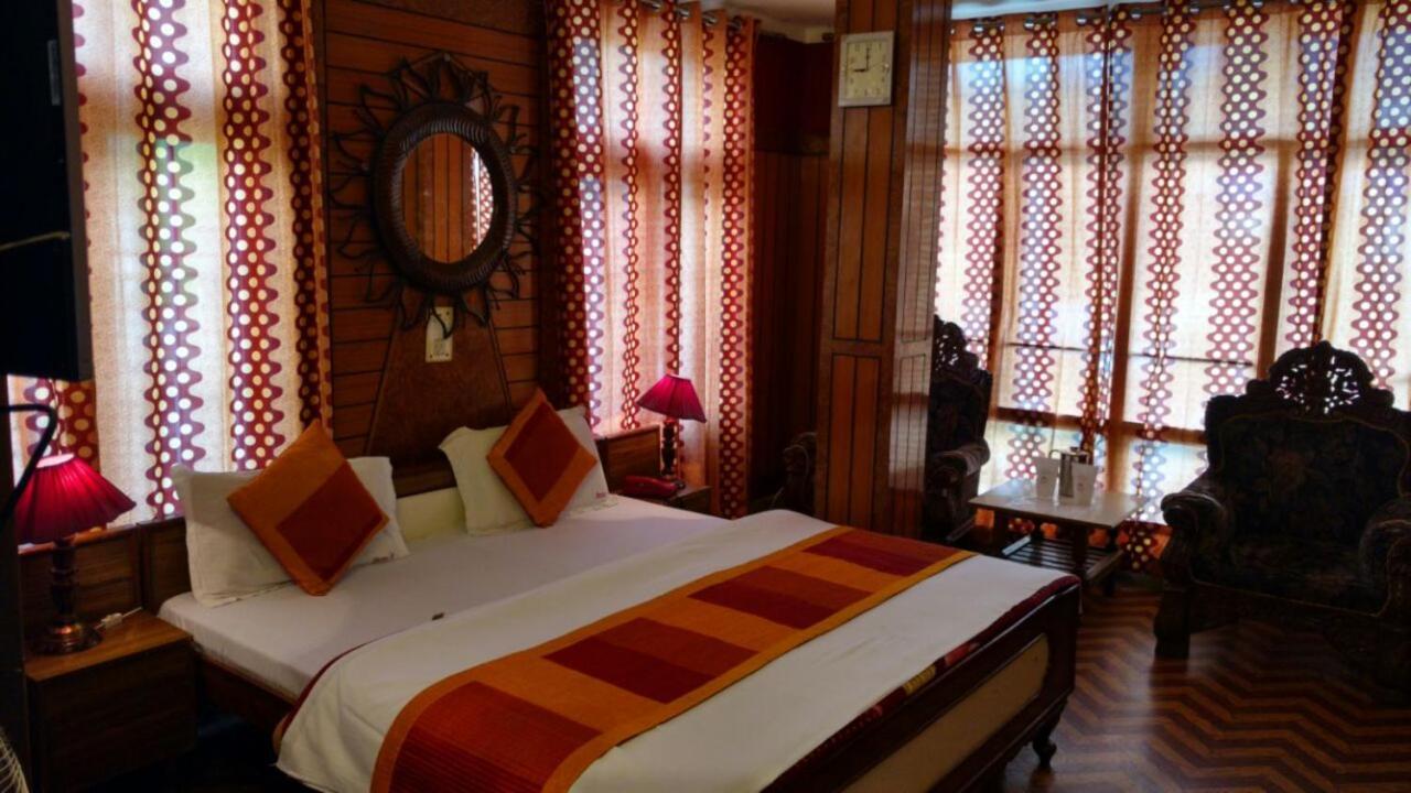 Goroomgo Ankur Lake View Mall Road Nainital - Prime Location With Luxury Room Eksteriør bilde